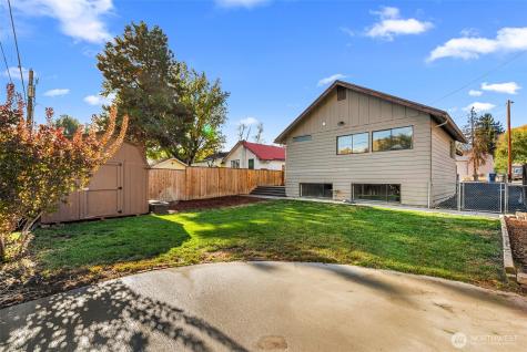 120 S Douglas Street Cashmere WA 98815