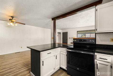 120 S Douglas Street Cashmere WA 98815