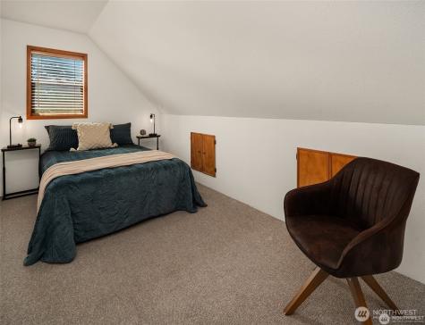 27523 SW Sandy Shores Drive Vashon WA 98070