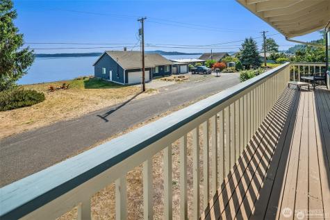 27523 SW Sandy Shores Drive Vashon WA 98070