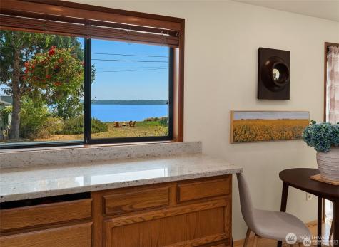 27523 SW Sandy Shores Drive Vashon WA 98070