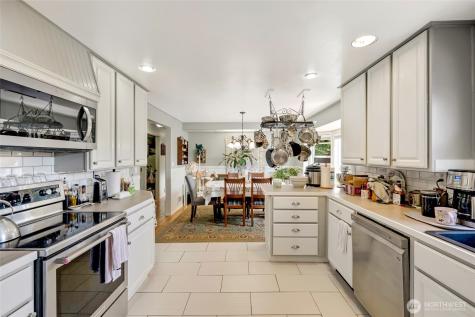 10825 4th Avenue W Everett WA 98204