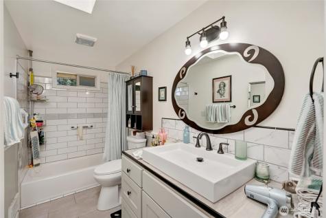 10825 4th Avenue W Everett WA 98204