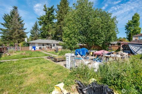 10825 4th Avenue W Everett WA 98204