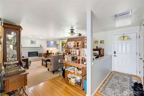 10825 4th Avenue W Everett WA 98204