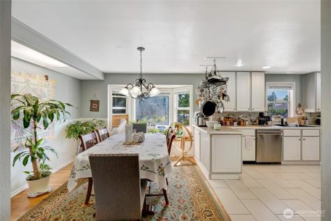 10825 4th Avenue W Everett WA 98204