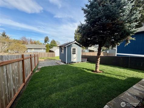 2523 58th Avenue NE Tacoma WA 98422