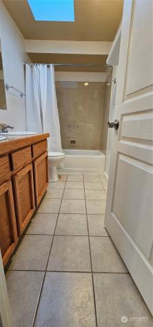 1585 Nw 2nd Avenue Oak Harbor WA 98277