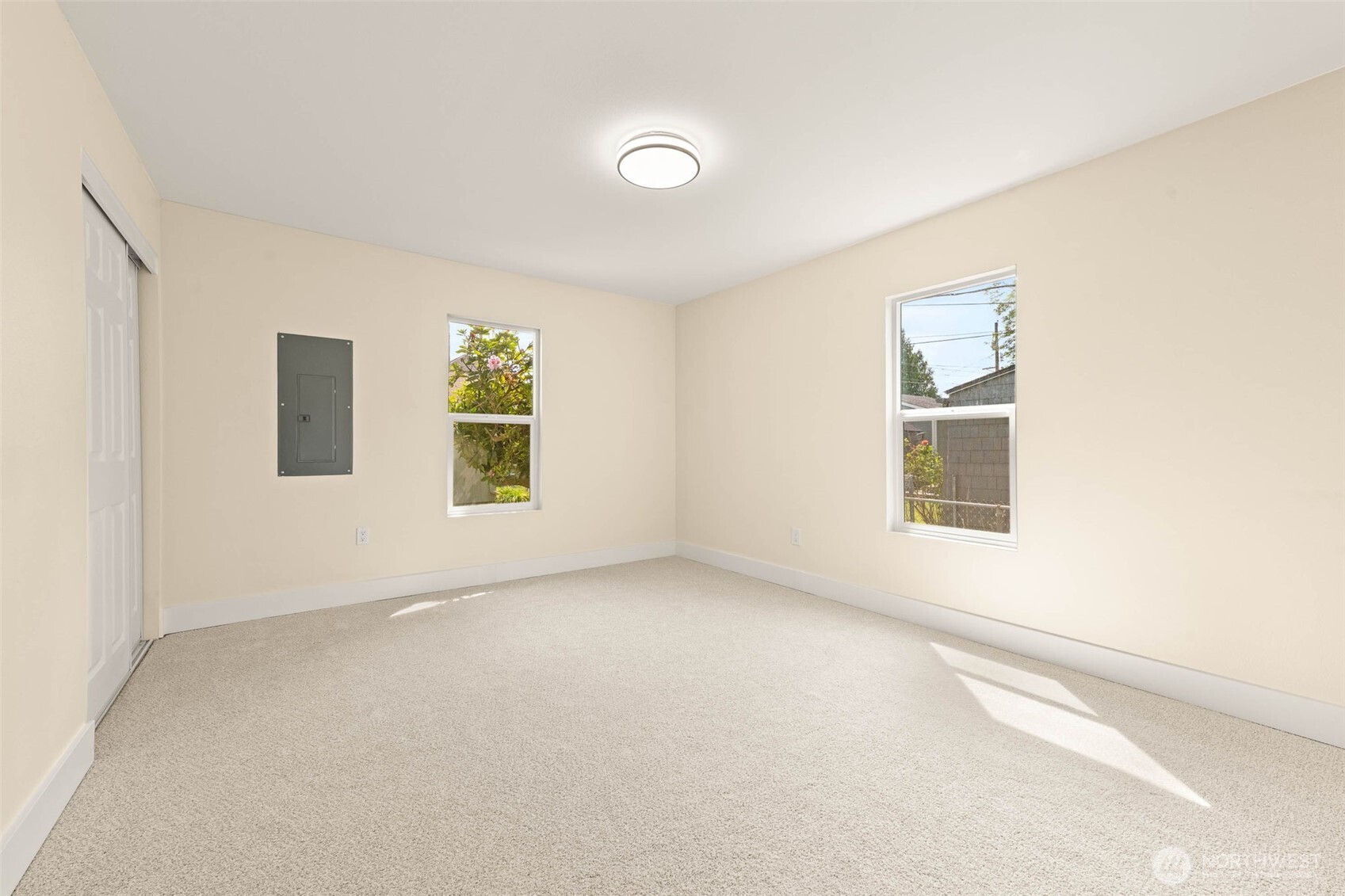 5907 Yakima Avenue Tacoma WA 98408