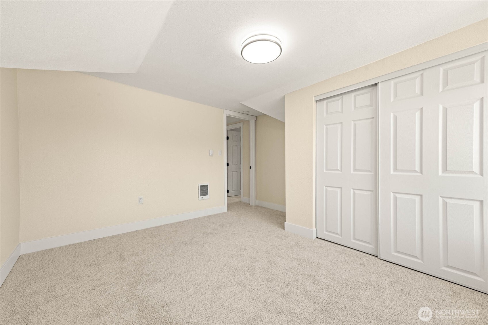 5907 Yakima Avenue Tacoma WA 98408