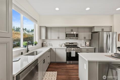 10049 Kings Landing Avenue NW Bremerton WA 98311