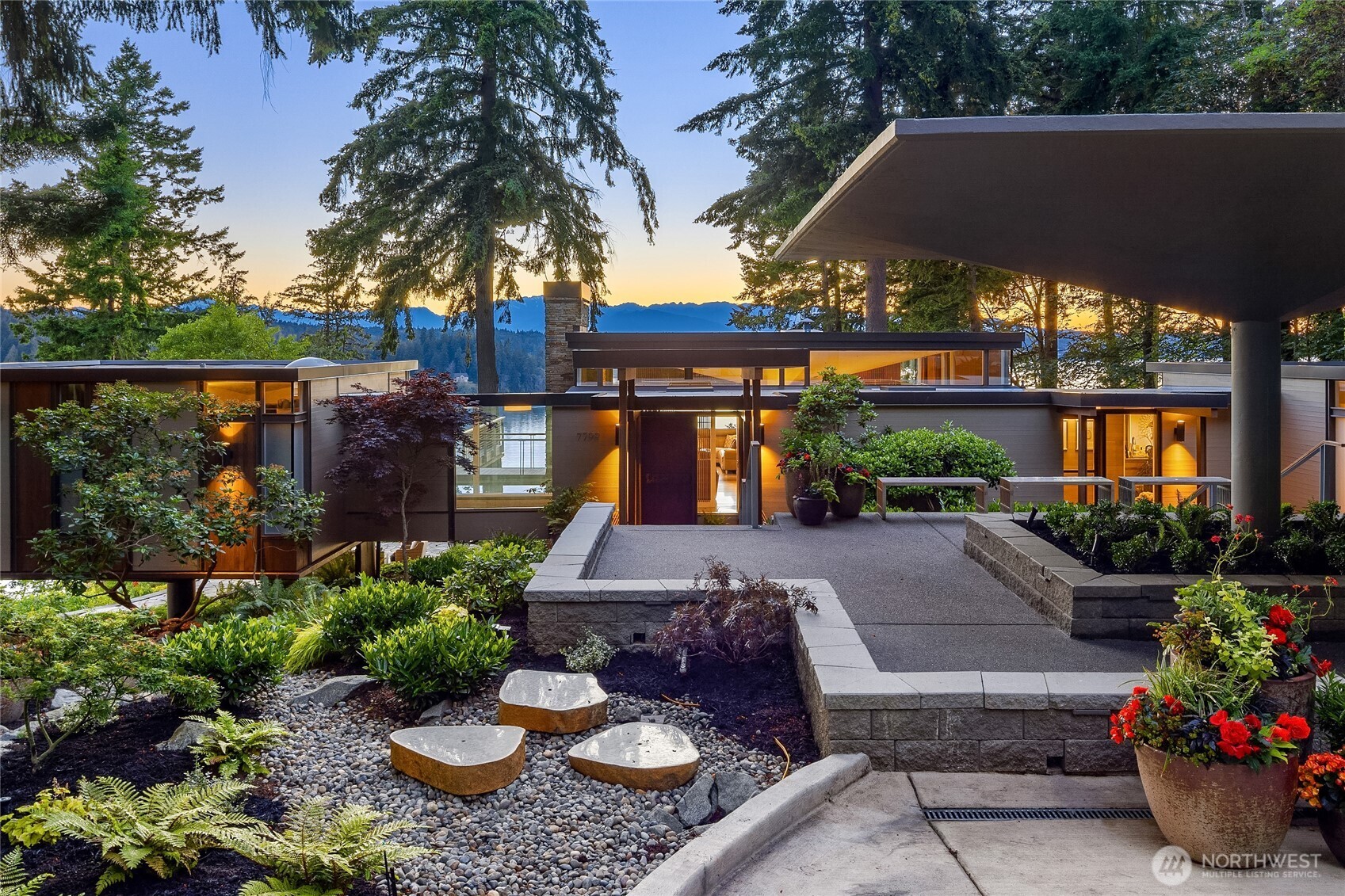 7799 Hansen Road NE Bainbridge Island WA 98110