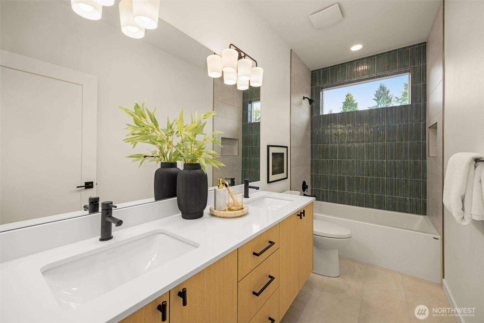 8407 NE 137th Street Kirkland WA 98034