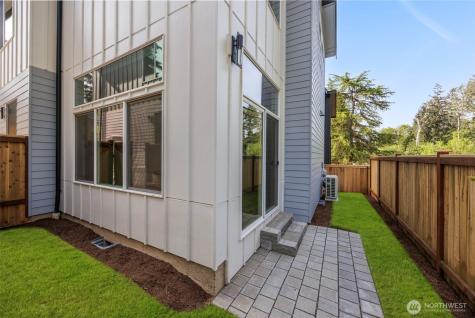 8407 NE 137th Street Kirkland WA 98034