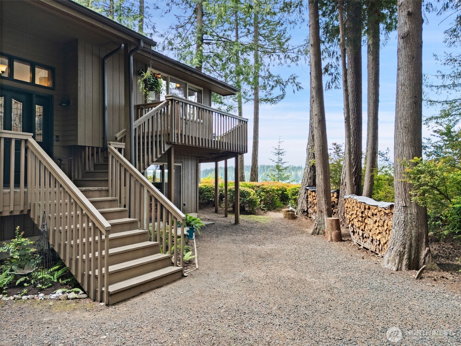 547 E Pointes Drive W Shelton WA 98584
