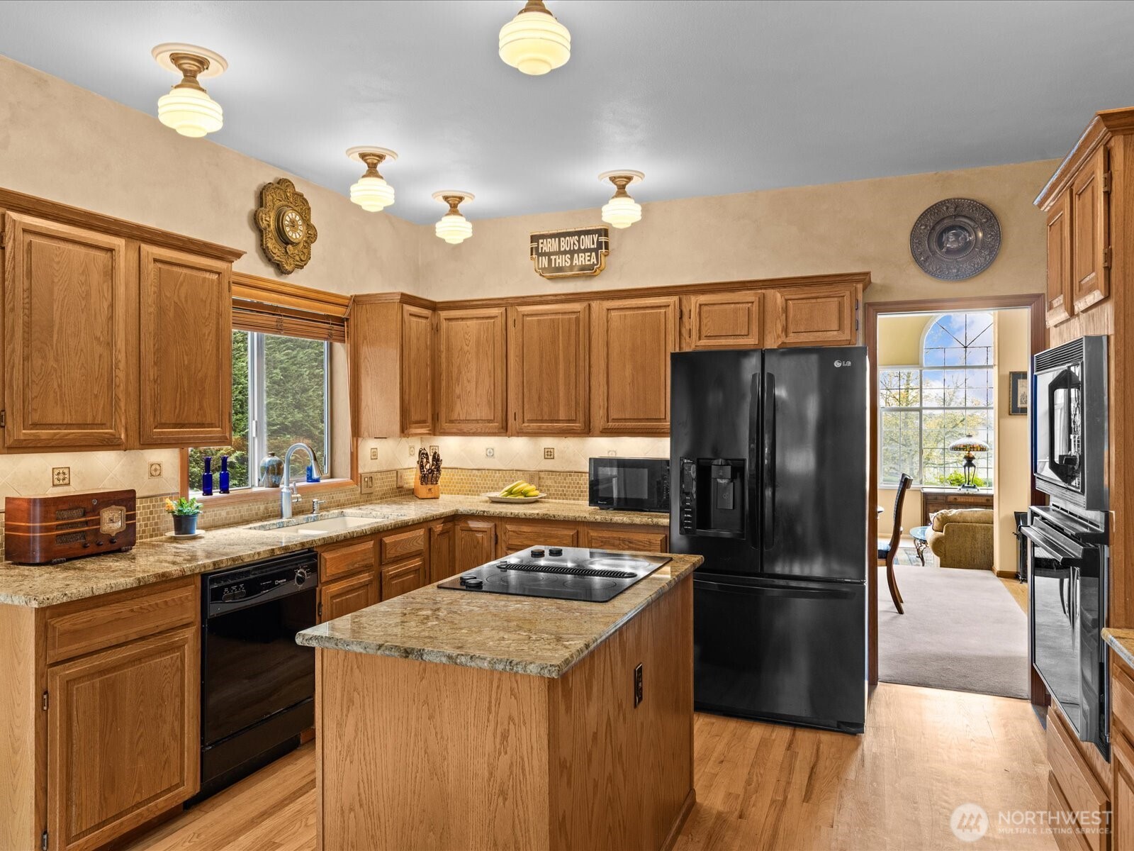 19607 110th Place NE Bothell WA 98011