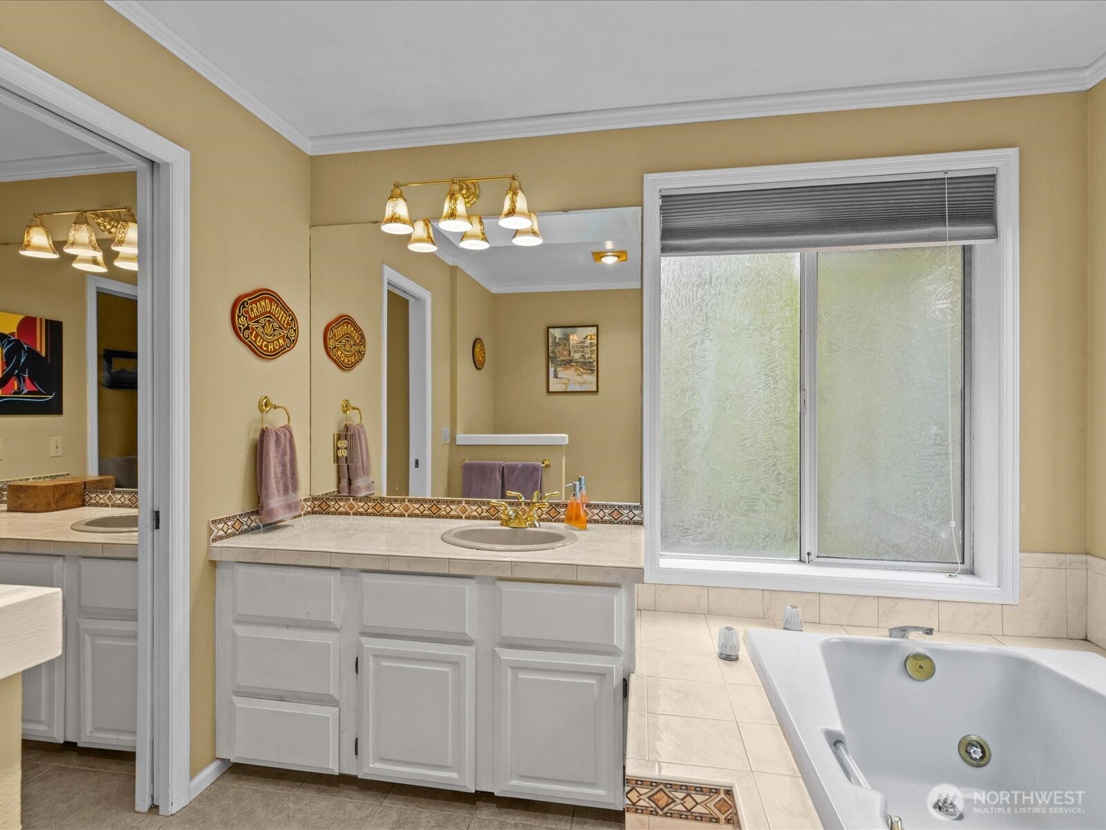 19607 110th Place NE Bothell WA 98011