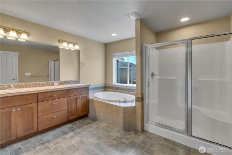 18428 97th Avenue Court E Puyallup WA 98375