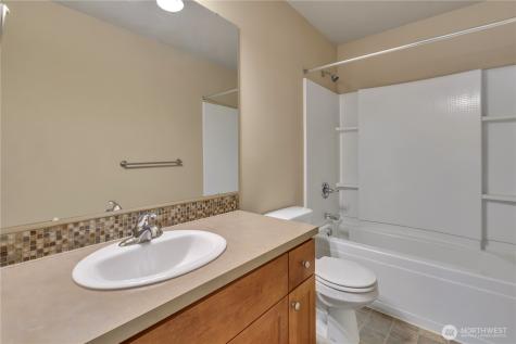 18428 97th Avenue Court E Puyallup WA 98375