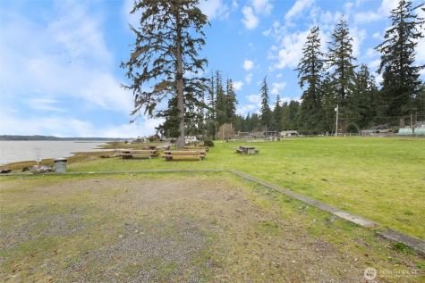 41 NE Barbara Lane Belfair WA 98528