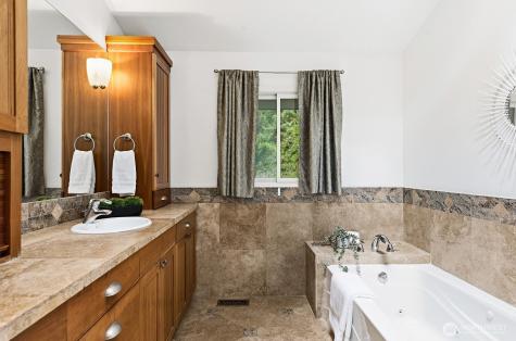 3820 E Ames Lake Drive NE Redmond WA 98053