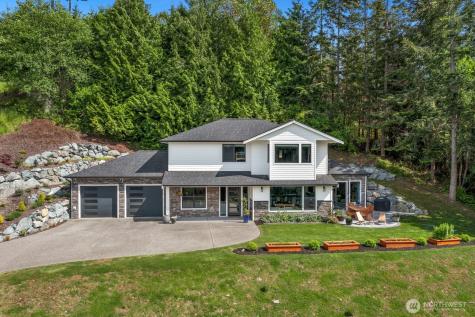 1048 Malvern Hills Drive Camano Island WA 98282