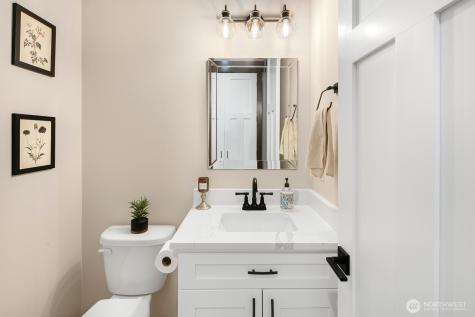 1048 Malvern Hills Drive Camano Island WA 98282