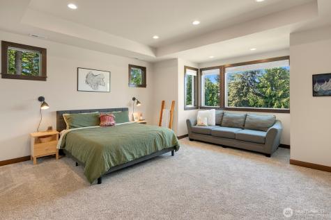 1048 Malvern Hills Drive Camano Island WA 98282