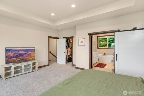 1048 Malvern Hills Drive Camano Island WA 98282