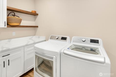 1048 Malvern Hills Drive Camano Island WA 98282