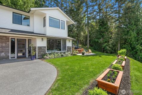 1048 Malvern Hills Drive Camano Island WA 98282