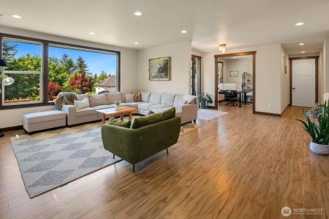 1048 Malvern Hills Drive Camano Island WA 98282