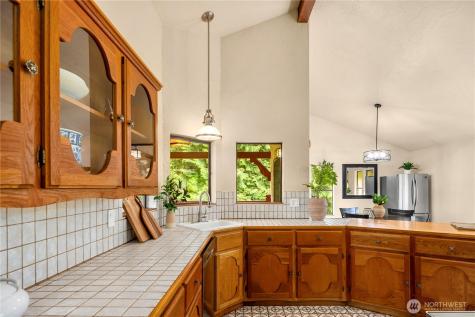 16409 NE 43rd Court Redmond WA 98052