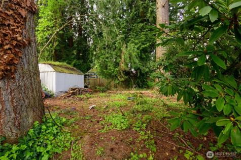 17201 8th Avenue NE Shoreline WA 98155