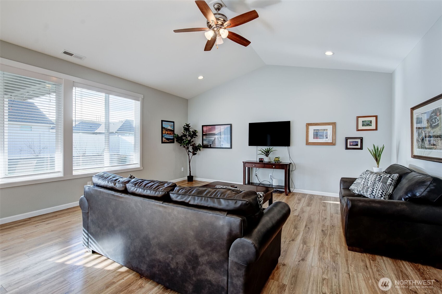 479 Sunny Brooke Lane Chelan WA 98816