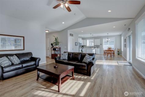 479 Sunny Brooke Lane Chelan WA 98816