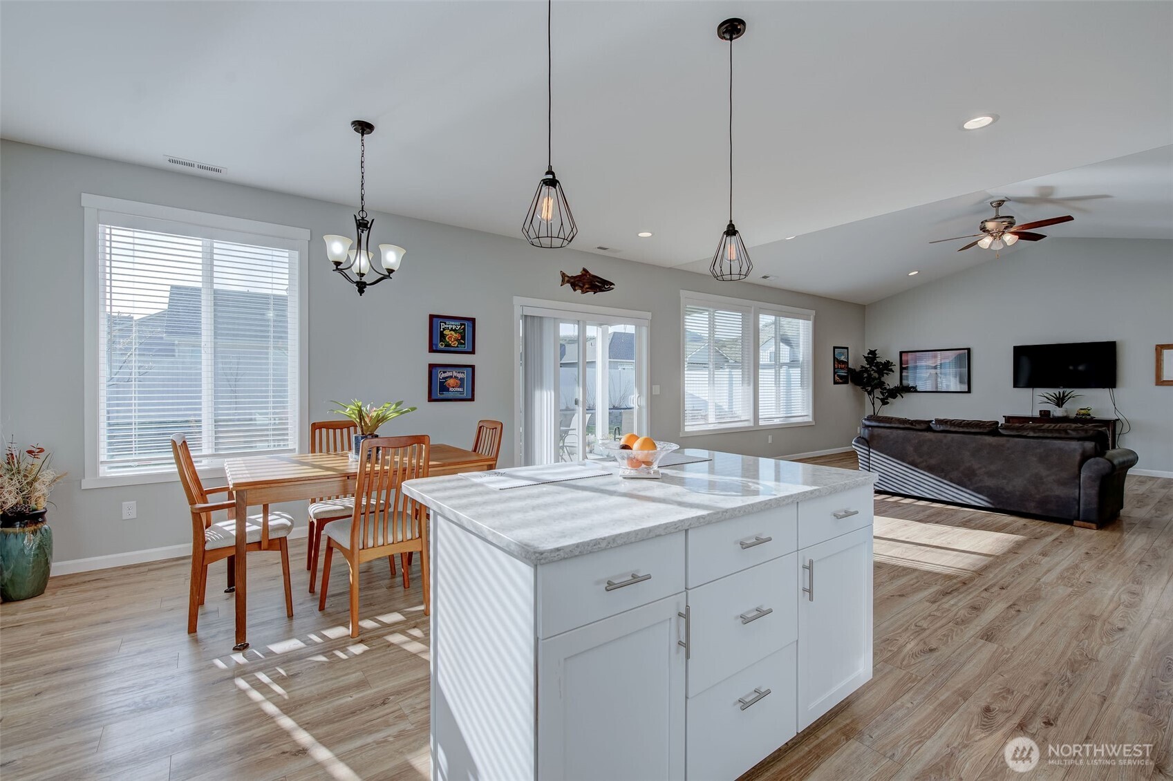 479 Sunny Brooke Lane Chelan WA 98816