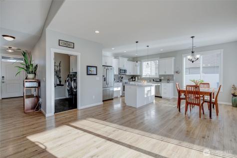 479 Sunny Brooke Lane Chelan WA 98816