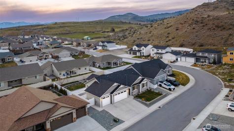 479 Sunny Brooke Lane Chelan WA 98816