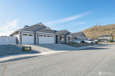 479 Sunny Brooke Lane Chelan WA 98816