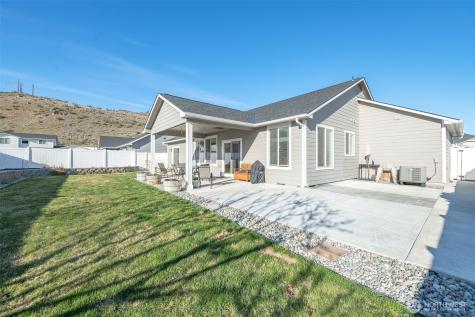 479 Sunny Brooke Lane Chelan WA 98816