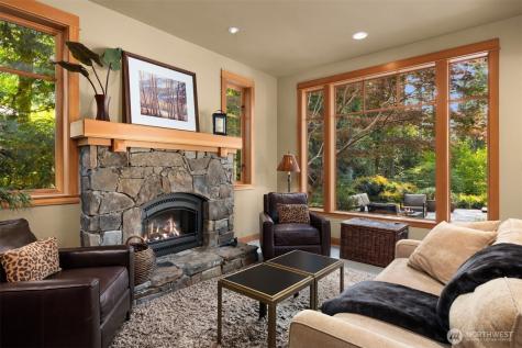 13223 NE Cambridge Crest Way Bainbridge Island WA 98110