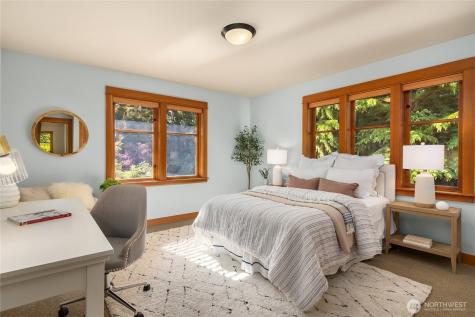 13223 NE Cambridge Crest Way Bainbridge Island WA 98110