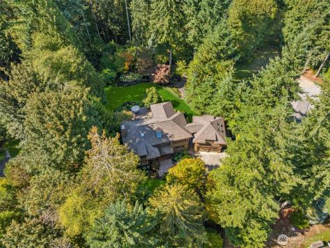 13223 NE Cambridge Crest Way Bainbridge Island WA 98110