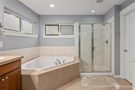 1308 269th Court SE Sammamish WA 98075