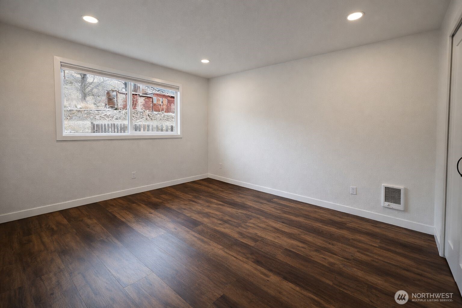 919 E Johnson Avenue Chelan WA 98816