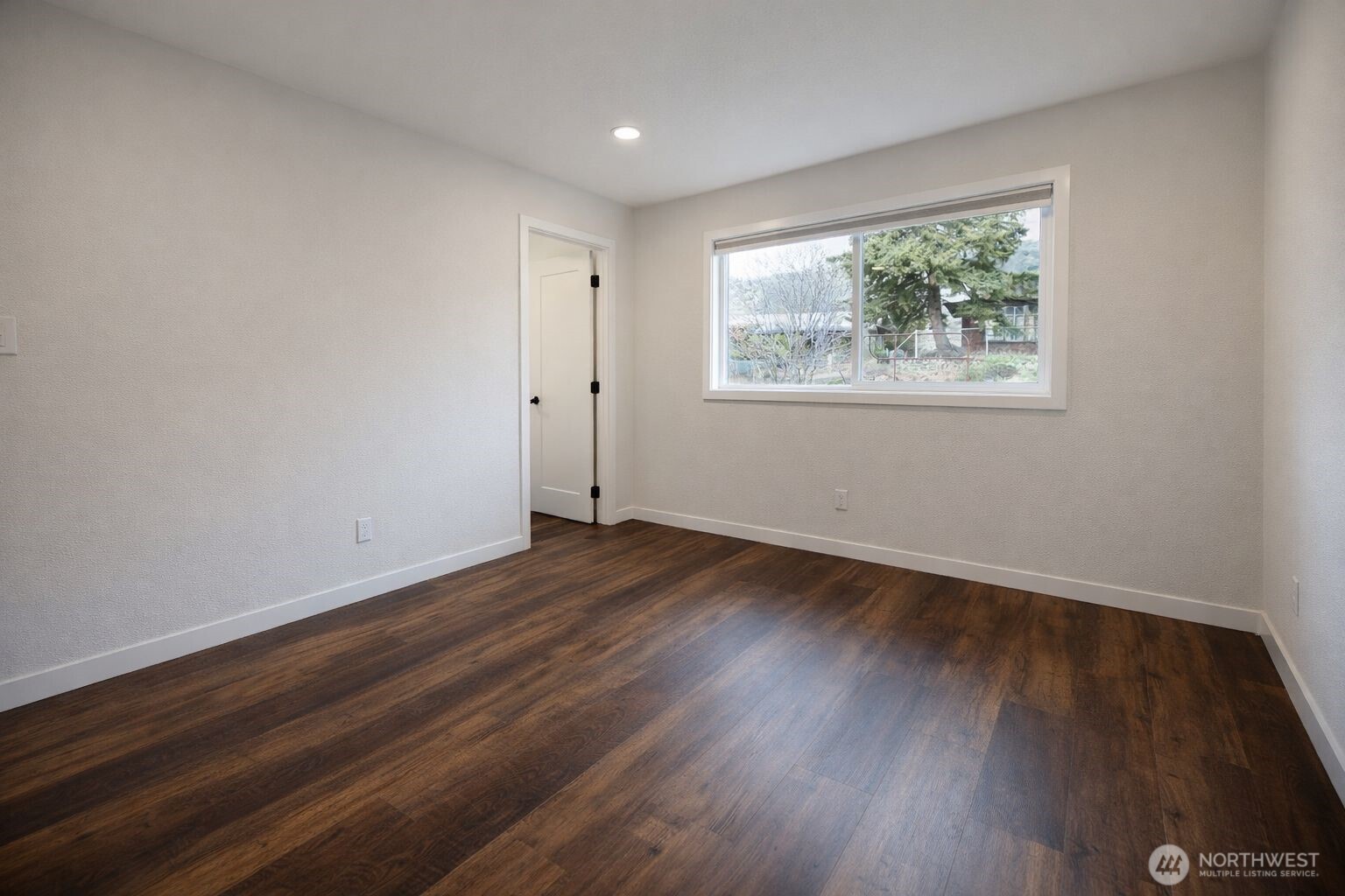 919 E Johnson Avenue Chelan WA 98816