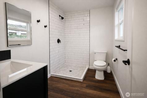 919 E Johnson Avenue Chelan WA 98816