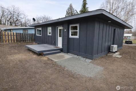 919 E Johnson Avenue Chelan WA 98816