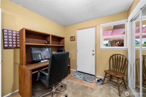 1100 7th Avenue SE Puyallup WA 98372